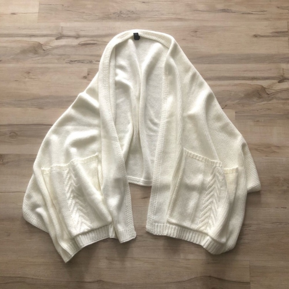Indigo Cream Women's Shrug Shoulder Reading Wrap